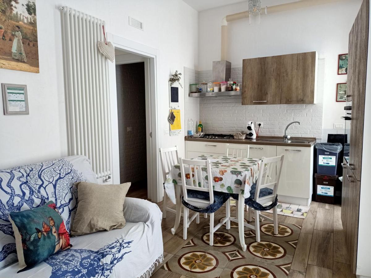Casa Moonlight Apartment Монополи Екстериор снимка
